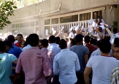 فرص عمل الشباب - ارشيفية